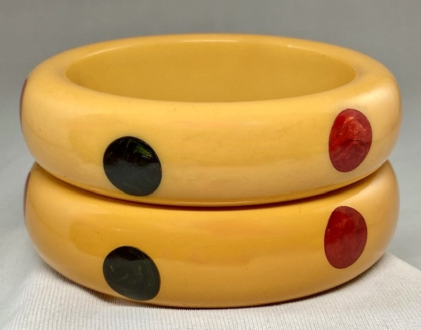 BB279 corn bakelite bangles with up and down dots 